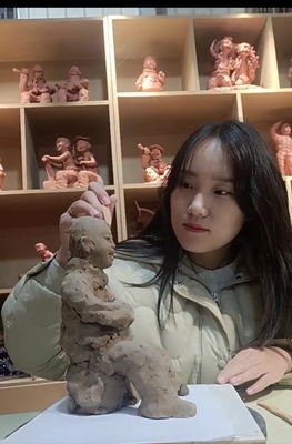 鄲城張玉萍泥塑榮獲“巾幗瓷韻”女陶藝家邀請展金獎 以泥土為媒，傳承文化之美